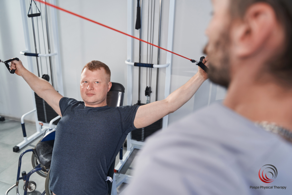 Patient resistance training as physical therapy for Bicep Tendonitis in Manhattan, New York.